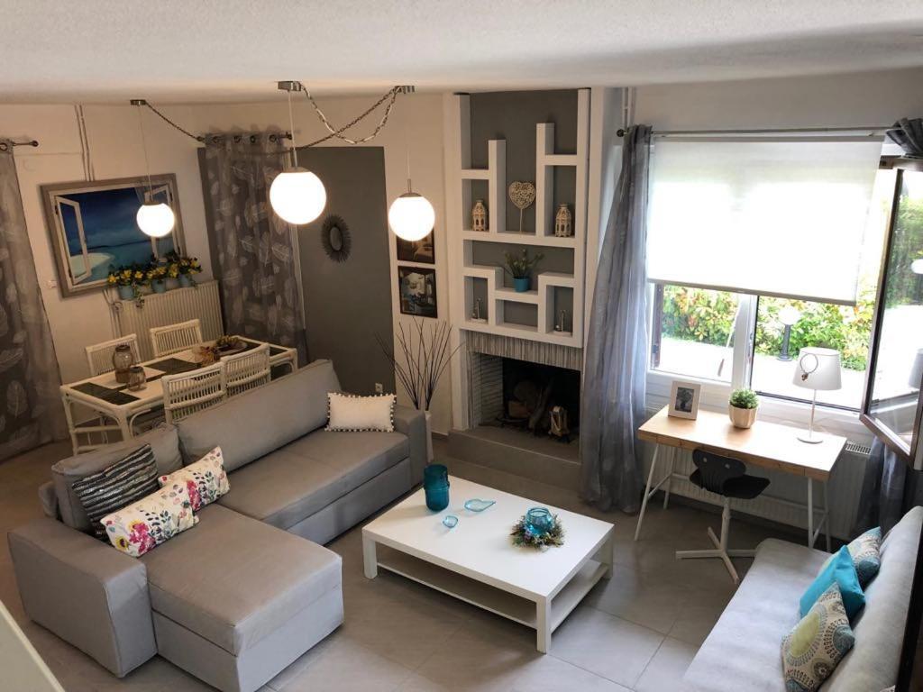 Sofia'S Pearl Beachfront Maisonette Nea Kallikrateia 외부 사진