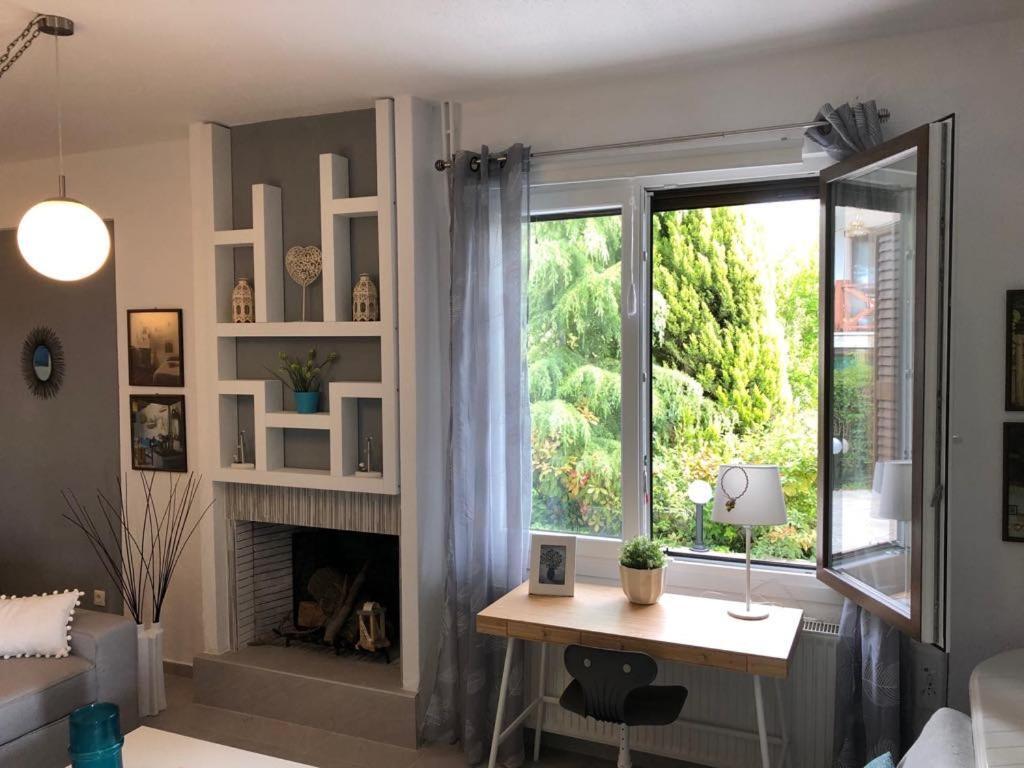 Sofia'S Pearl Beachfront Maisonette Nea Kallikrateia 외부 사진