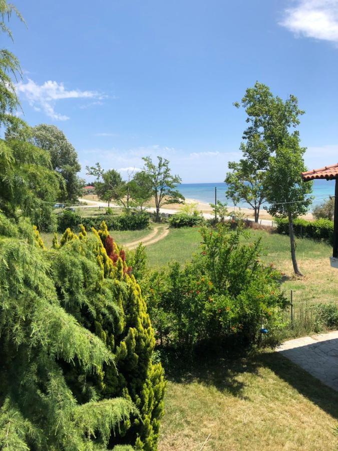 Sofia'S Pearl Beachfront Maisonette Nea Kallikrateia 외부 사진