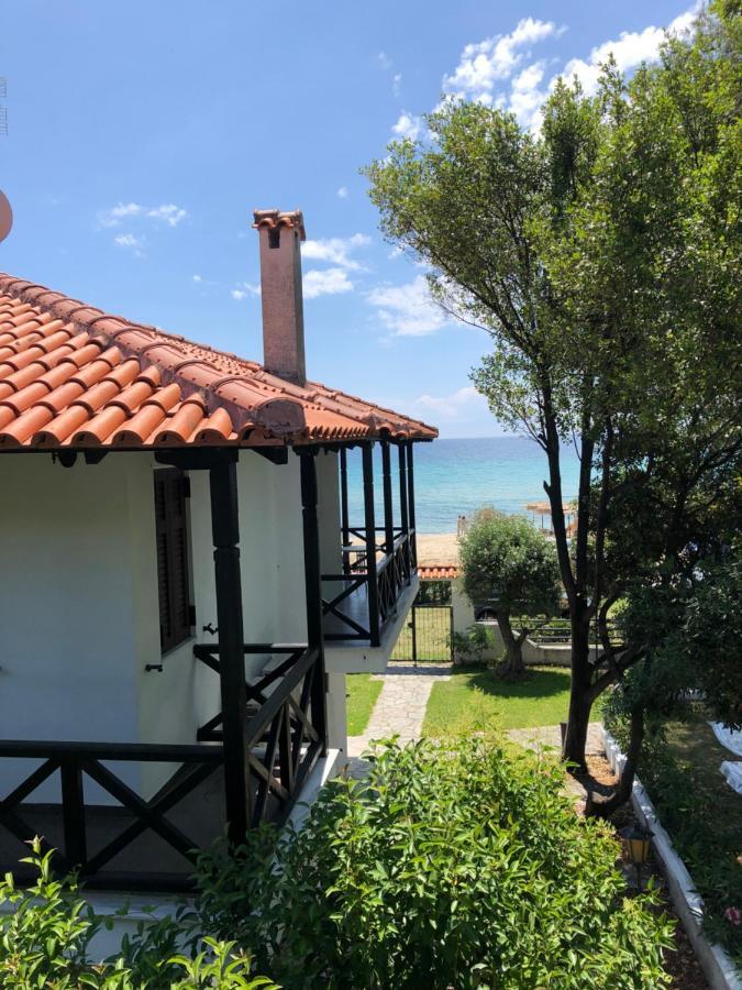 Sofia'S Pearl Beachfront Maisonette Nea Kallikrateia 외부 사진